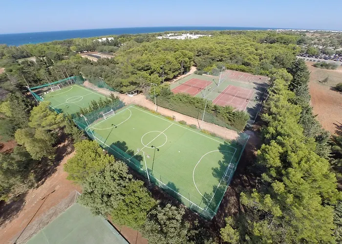 Th - Marina Village מלון