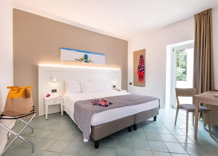 מלון Th - Marina Village אוסטוני