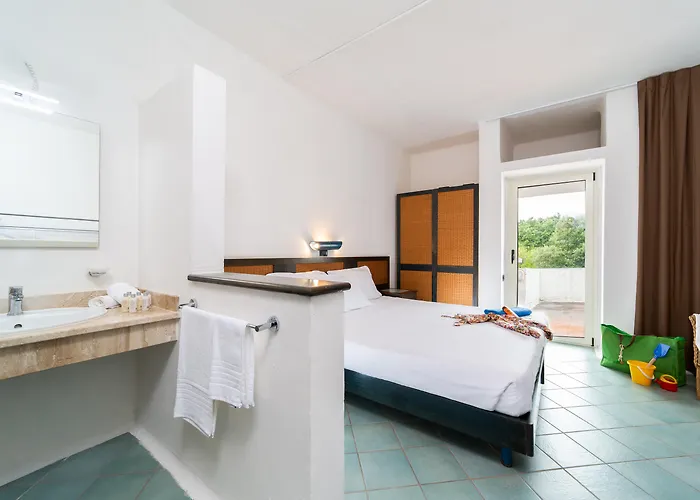 Th - Marina Village 3* אוסטוני