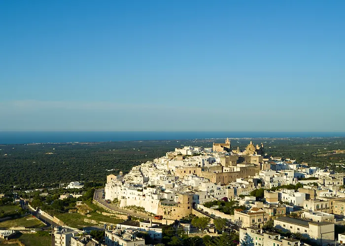 Th - Marina Village מלון