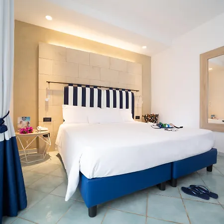 Th - Marina Village Szálloda 3*