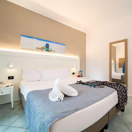 Th - Marina Village 3*